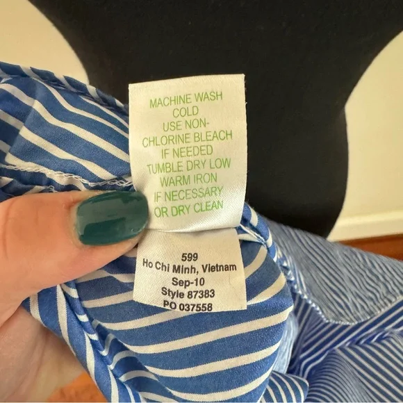 Lilly Pulitzer Jonni Button Front Ruffle Shirt - Picture 11 of 13